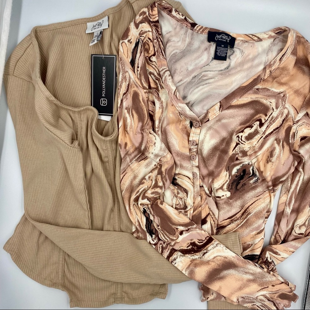 🔥3 for $20 BUNDLE! 2 “JUST POLLY” crop tops- long sleeve L & Med - NWT/like new